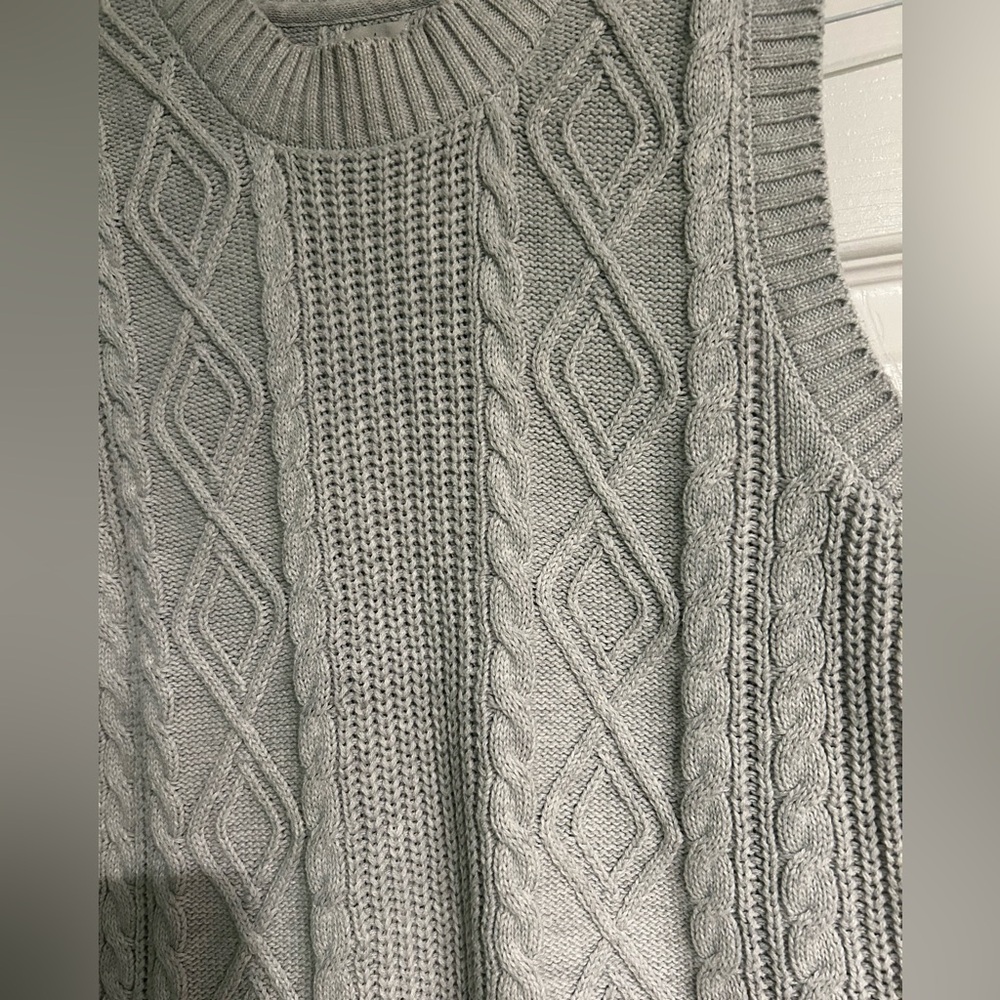 Joie Cable Knit Sweater Vest Size Medium - Picture 4 of 8